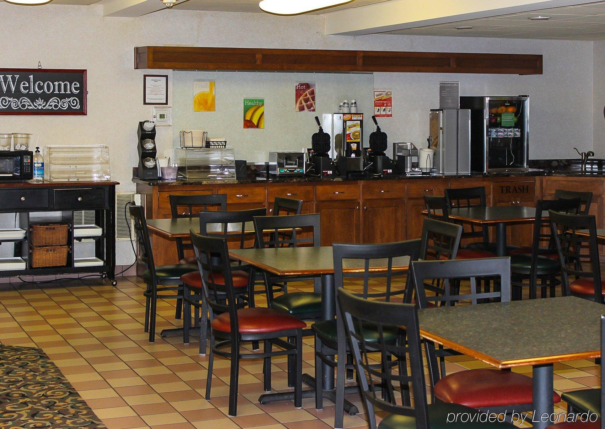 Rodeway Inn Columbia Mall Loop Grand Forks Exterior foto