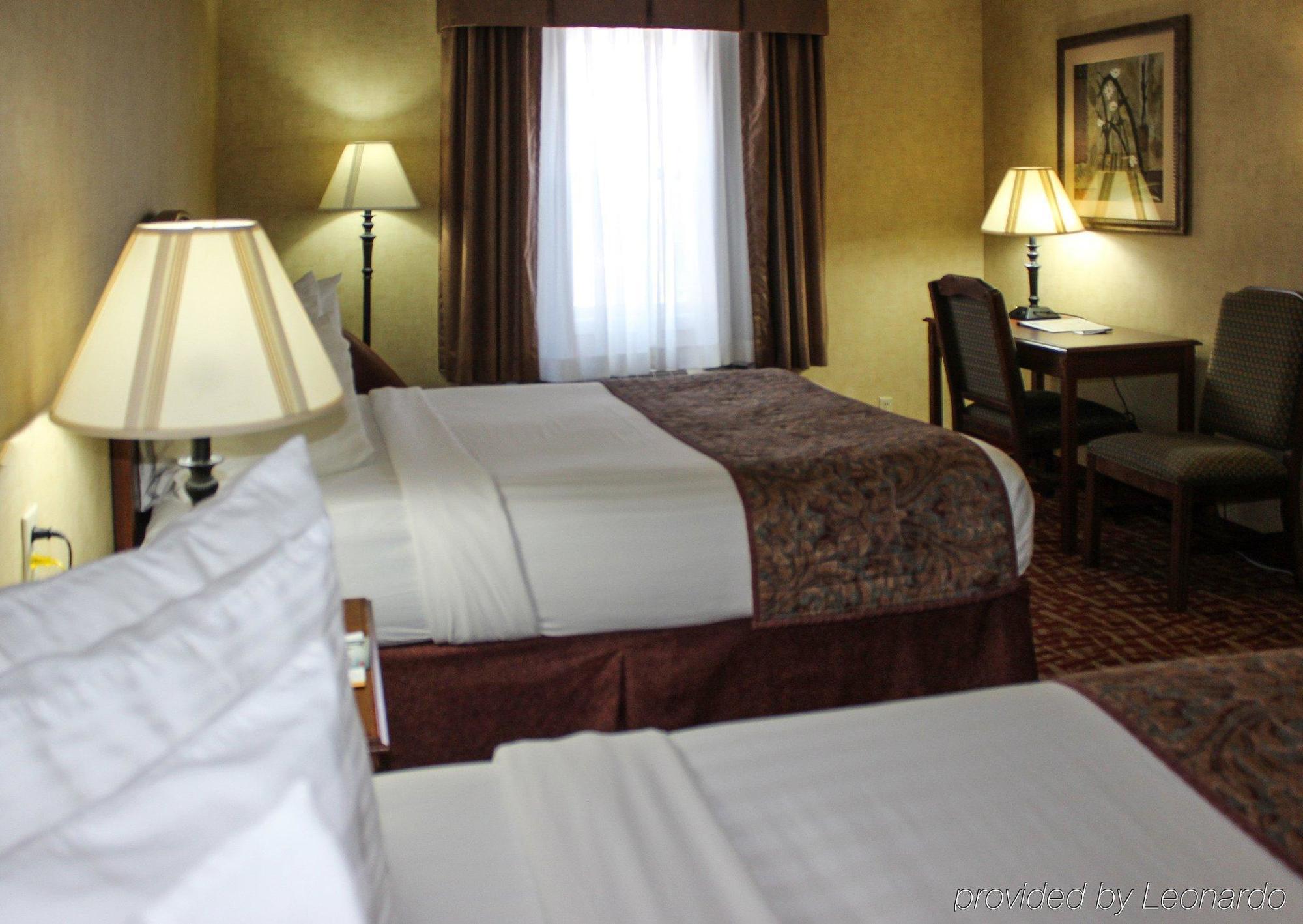 Rodeway Inn Columbia Mall Loop Grand Forks Exterior foto